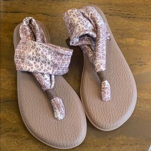 Women’s Sanuk sandals